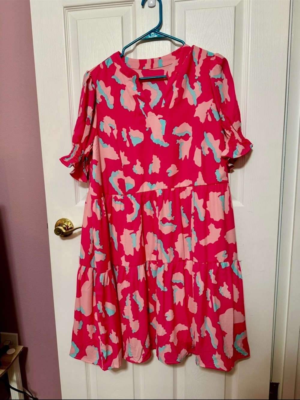 Boutique Women’s Pink Abstract With Turquoise Print Dress Large NWOT Never Worn